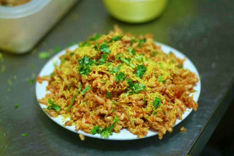 Dish,Food,Cuisine,Thai fried rice,Ingredient,Biryani,Hyderabadi biriyani,Yeung chow fried rice,Rice,Puliyogare