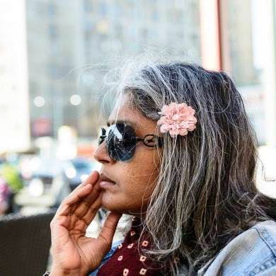 Eyewear,Hair,Sunglasses,Hairstyle,Nose,Glasses,Cool,Street fashion,Lip,Human