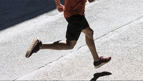 Human leg,Running,Leg,Jogging,Shoe,Footwear,Calf,Recreation,Joint,Knee