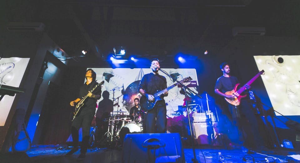 Performance,Entertainment,Performing arts,Concert,Music,Musician,Stage,Event,Public event,Rock concert